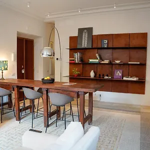 https://apt-casa-monti.it-romehotels.com