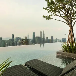 Expressionz 48th Floor Sky Pool , Kuala Lumpur Ma­lay­sia